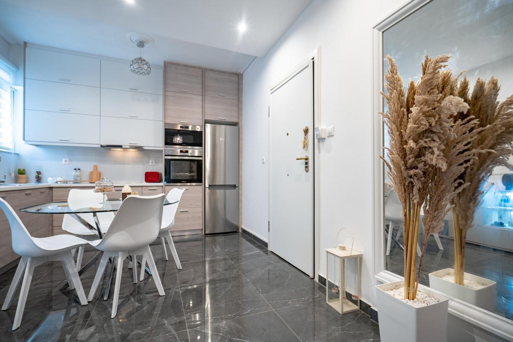 Neo Irakleio Train St. 1 Bedrm 4 Pers. Apartment Atene Esterno foto